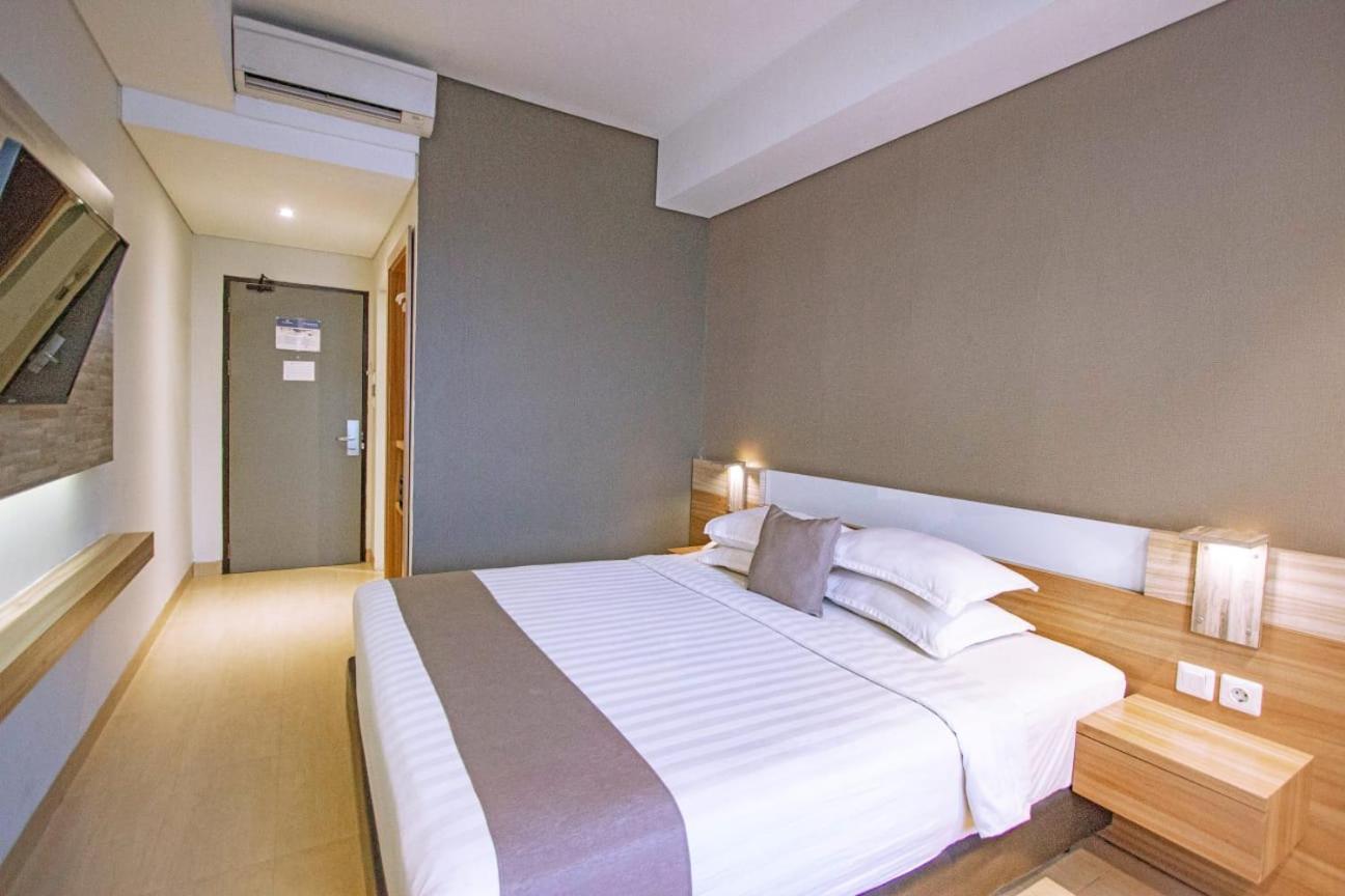 Hotel Fortunagrande Seturan Yogyakarta Maguwo Buitenkant foto
